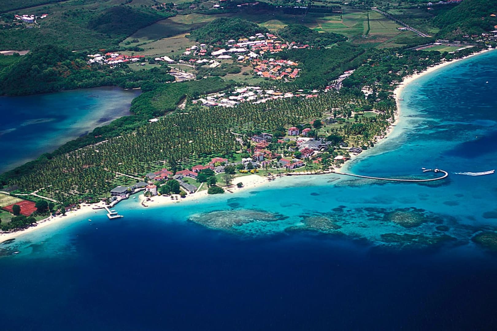 Sainte-Anne Bay: Quiet Overnight Coastal Tour - photo 7