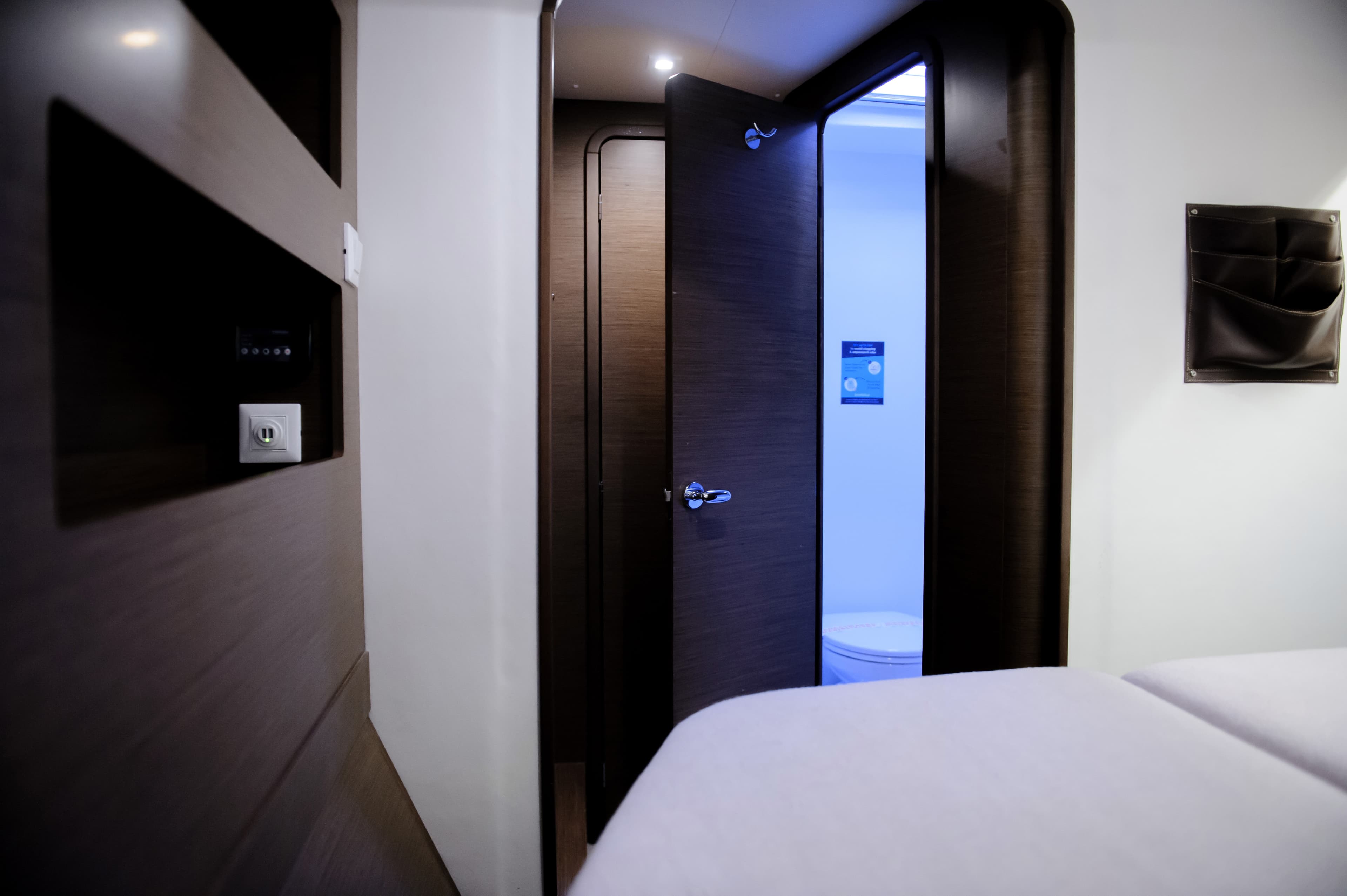 Lagoon 42 - photo 30