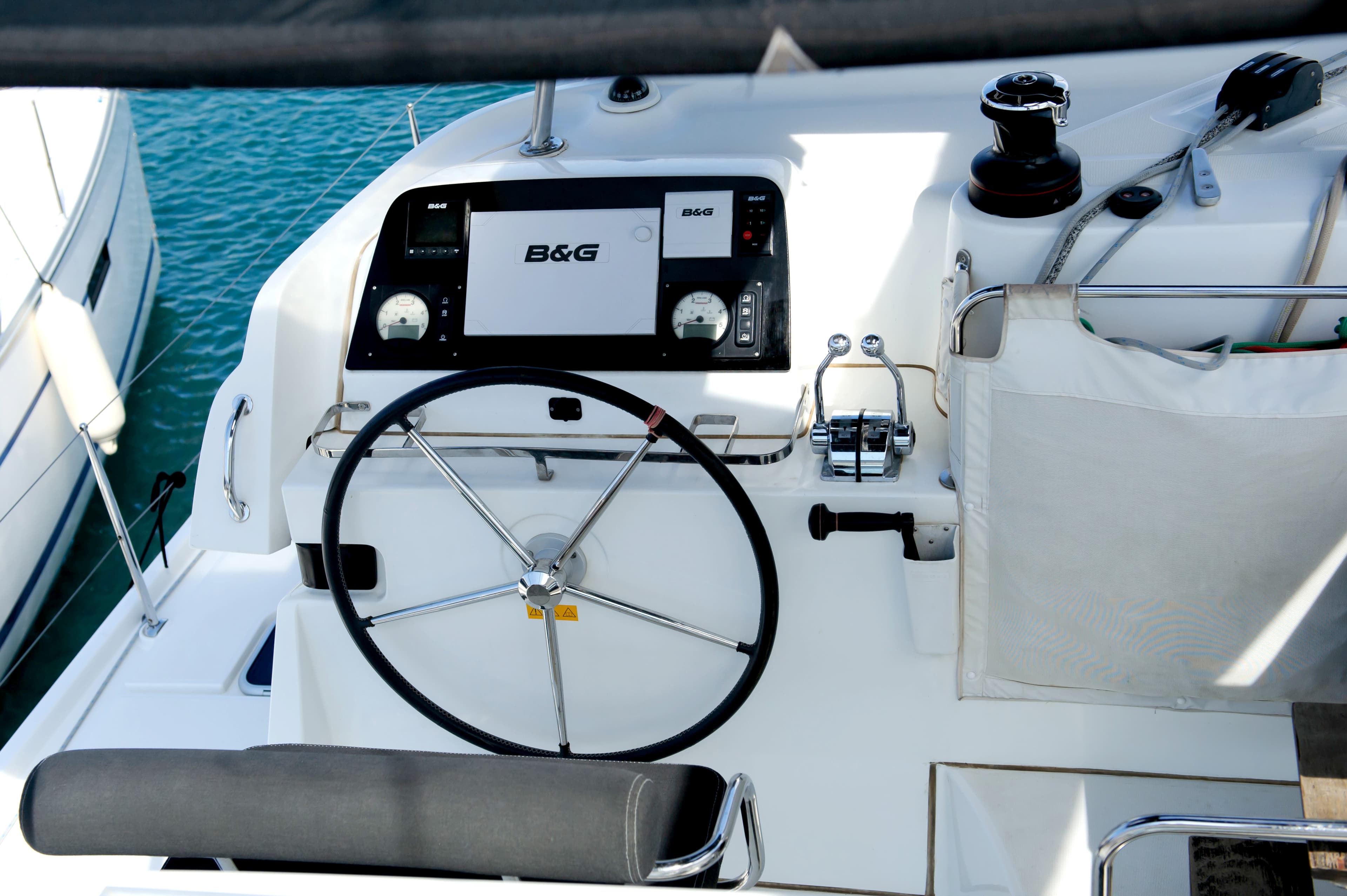 Lagoon 42 - photo 11