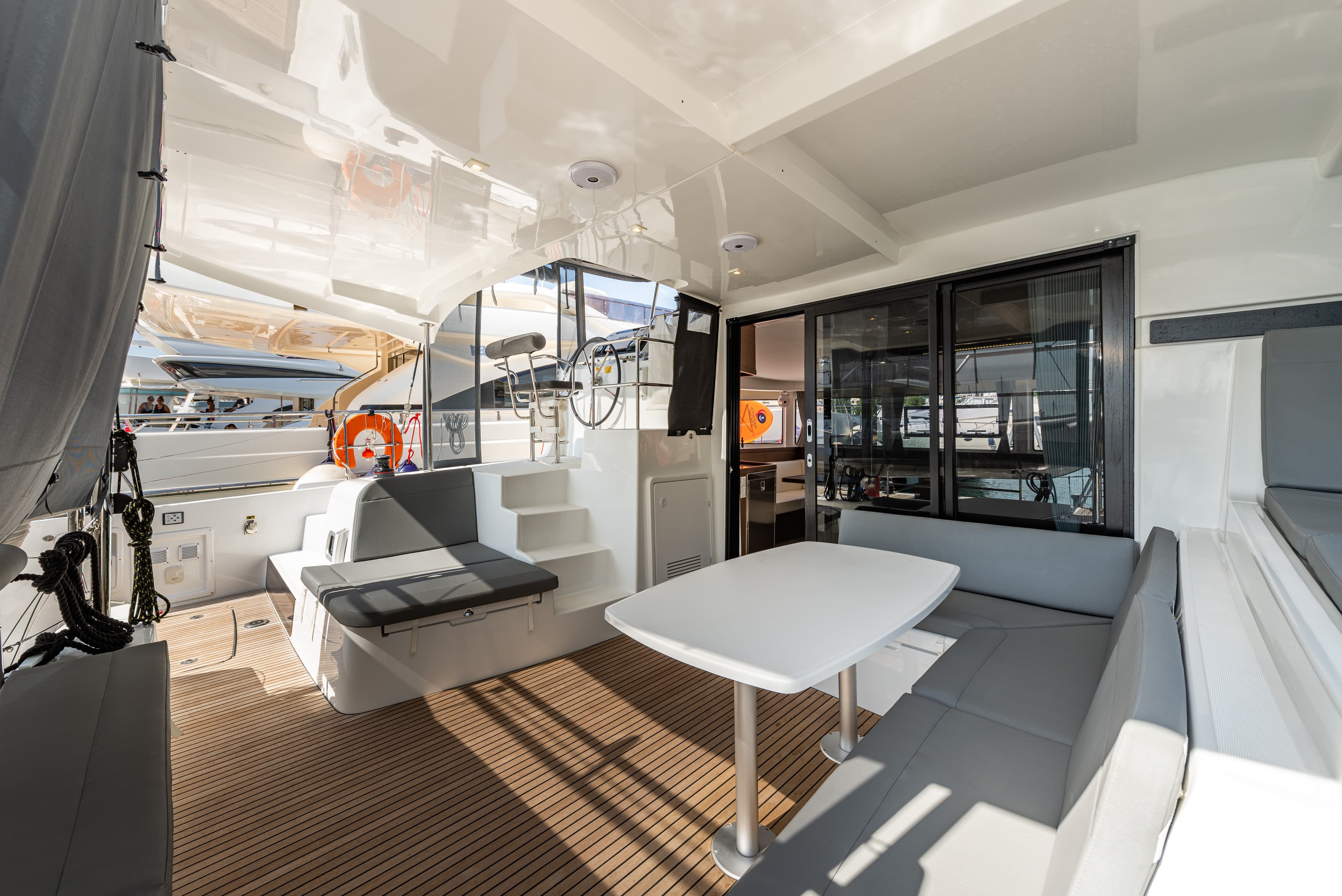 Lagoon 42 - photo 18