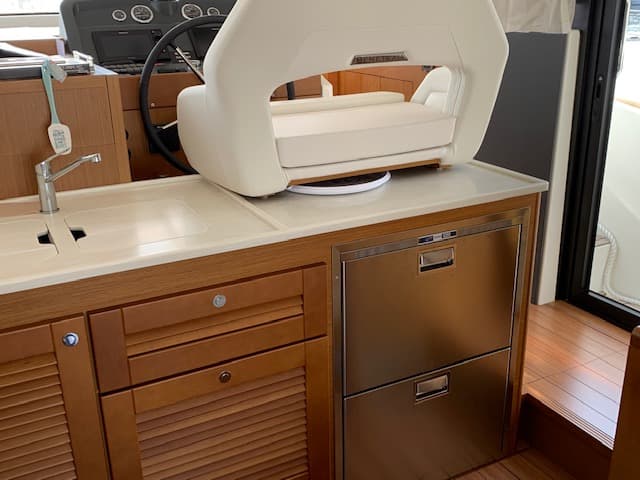 Swift Trawler 47 - photo 6