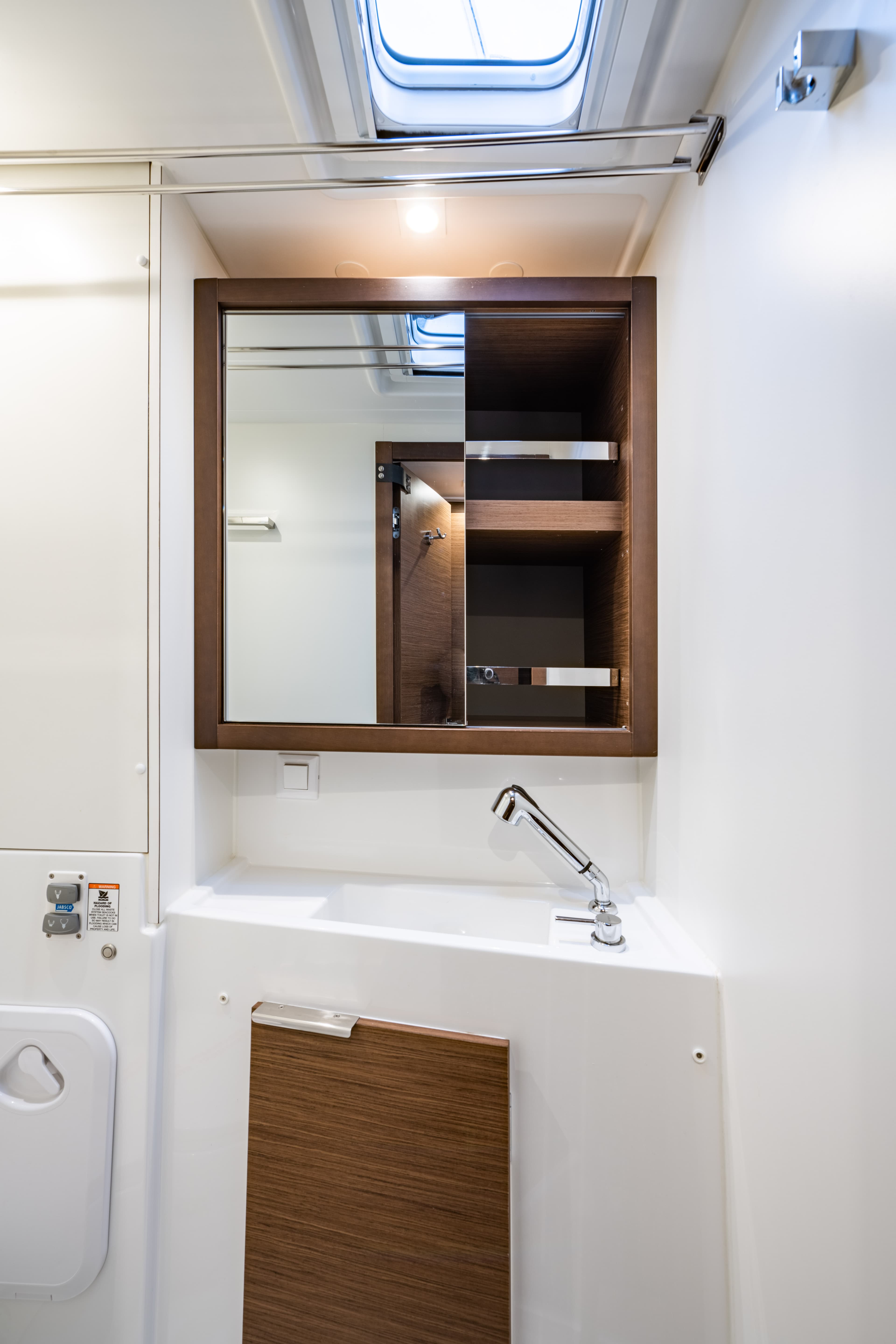 Lagoon 40 - photo 19