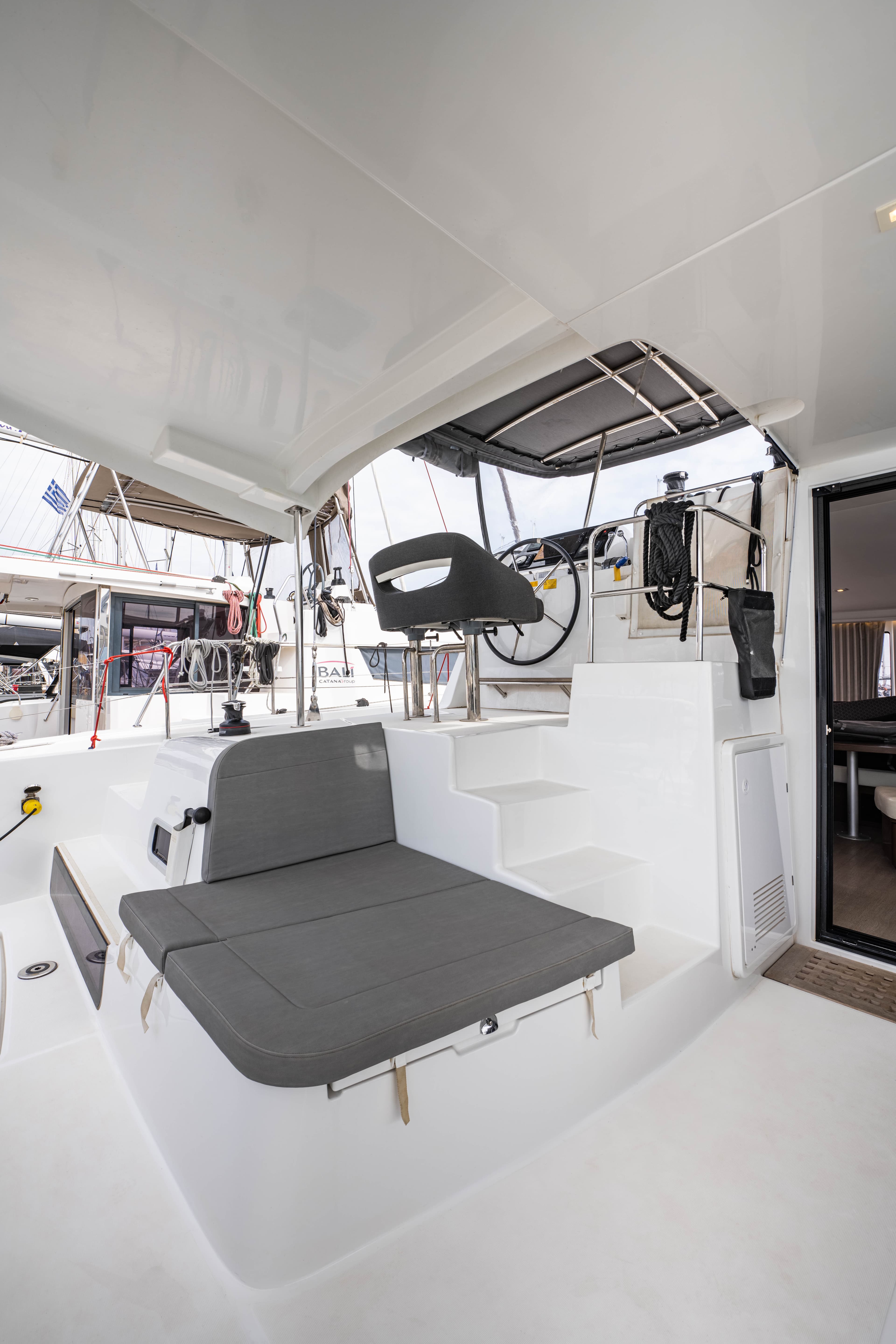 Lagoon 42 - photo 17