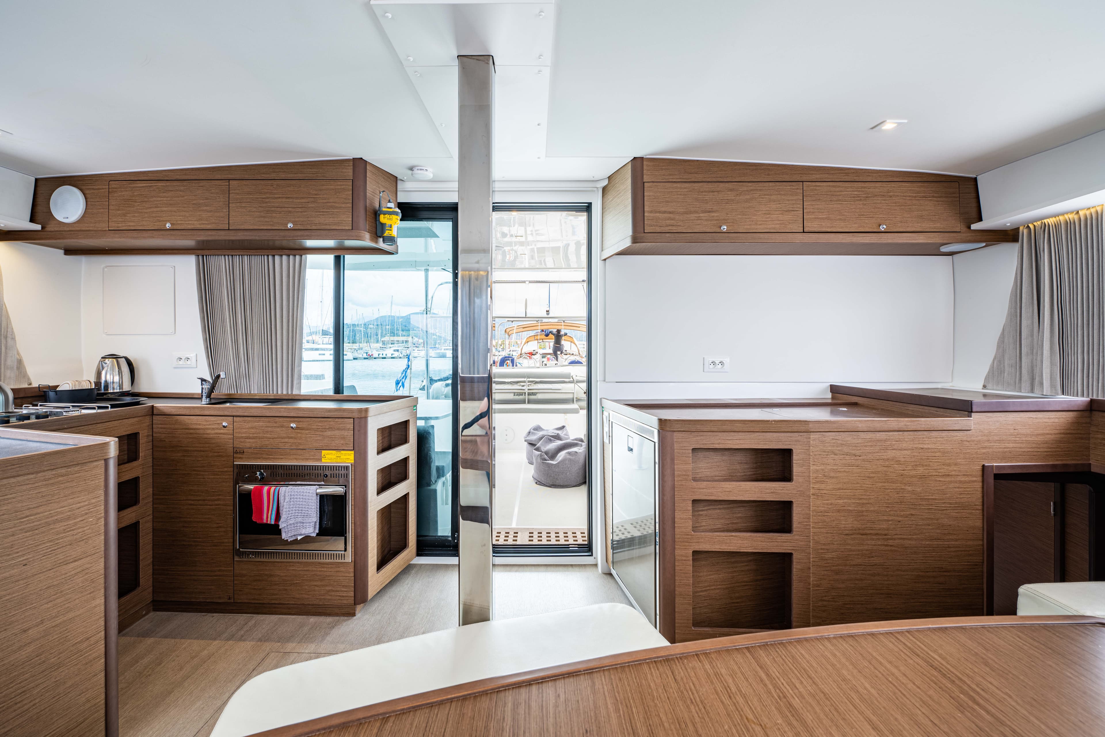 Lagoon 42 - photo 42