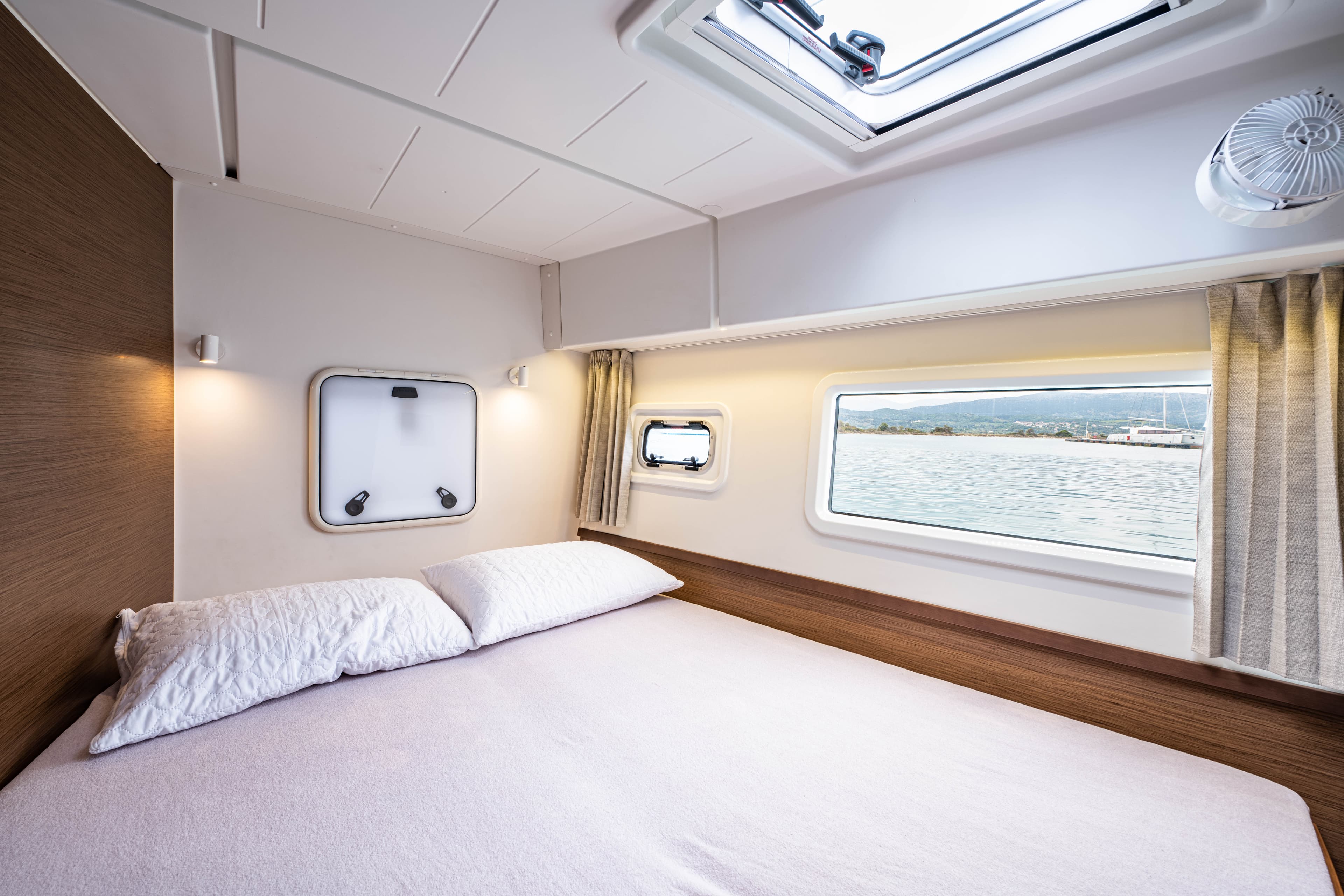 Lagoon 42 - photo 14